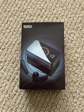 NEW S20 Charging Case, Wireless Earbuds Black Phone Attachment w/ USB Cable NIB